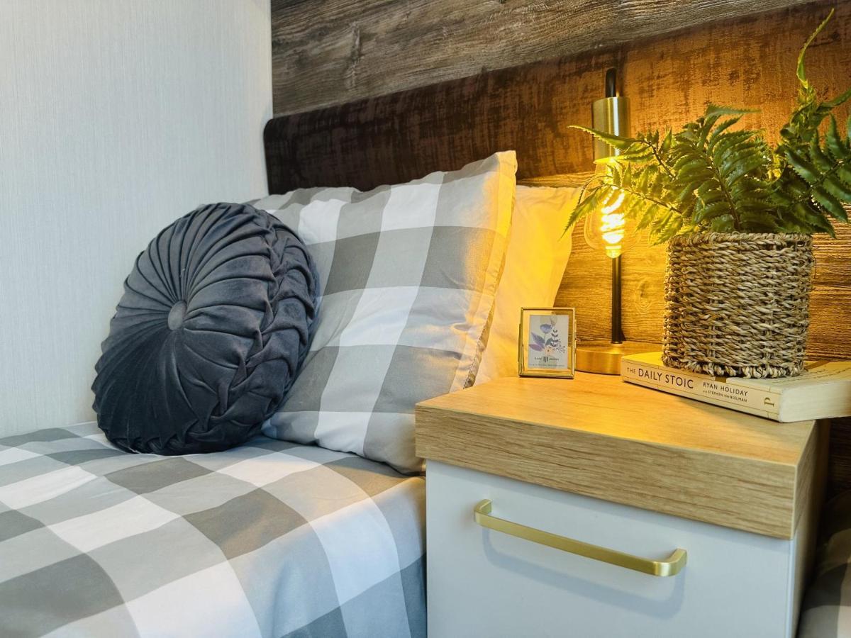 The Hideaway Villa Скарбъро Екстериор снимка