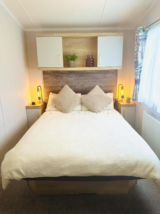 The Hideaway Villa Скарбъро Екстериор снимка