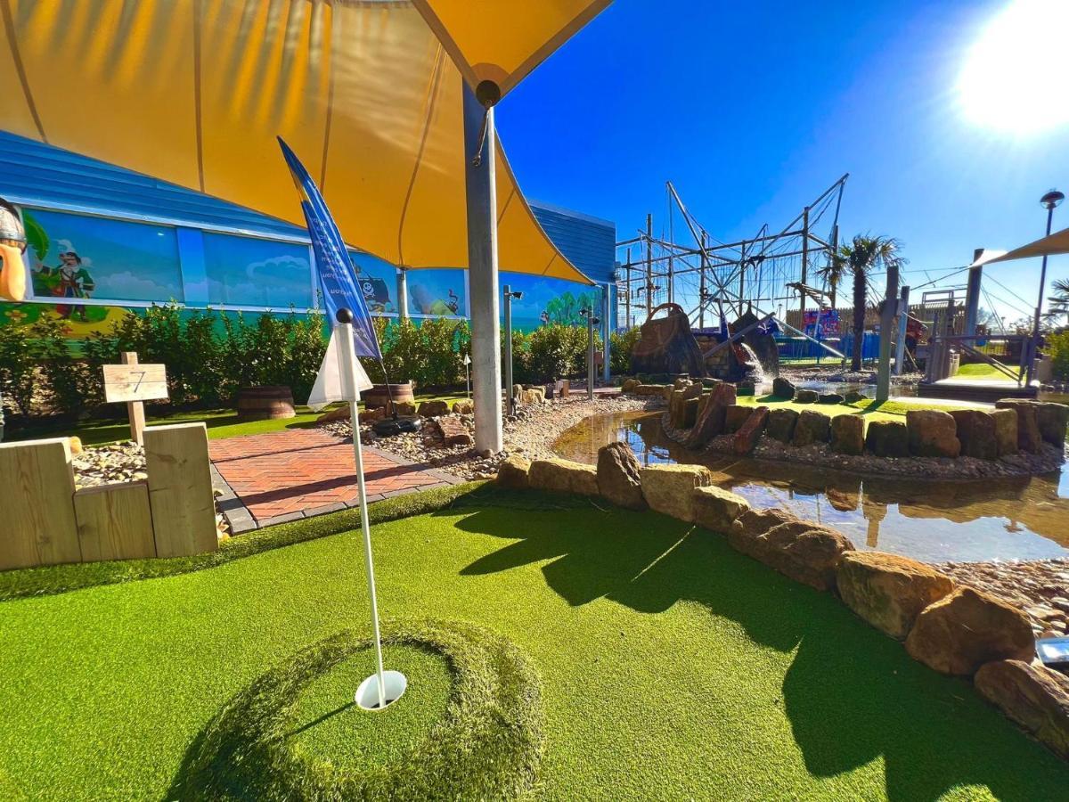 The Hideaway Villa Скарбъро Екстериор снимка